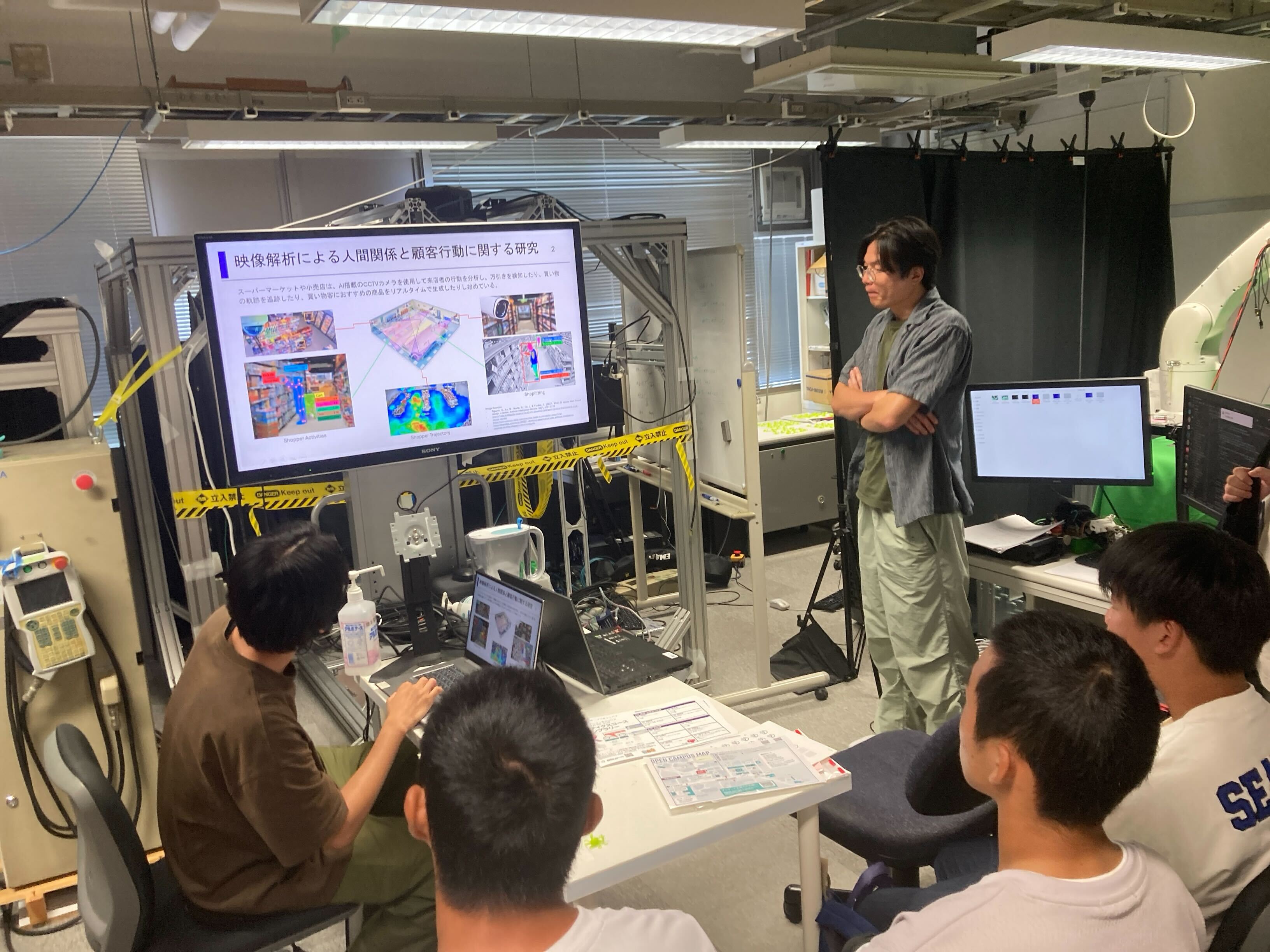 Laboratory Meeting 研究室会議